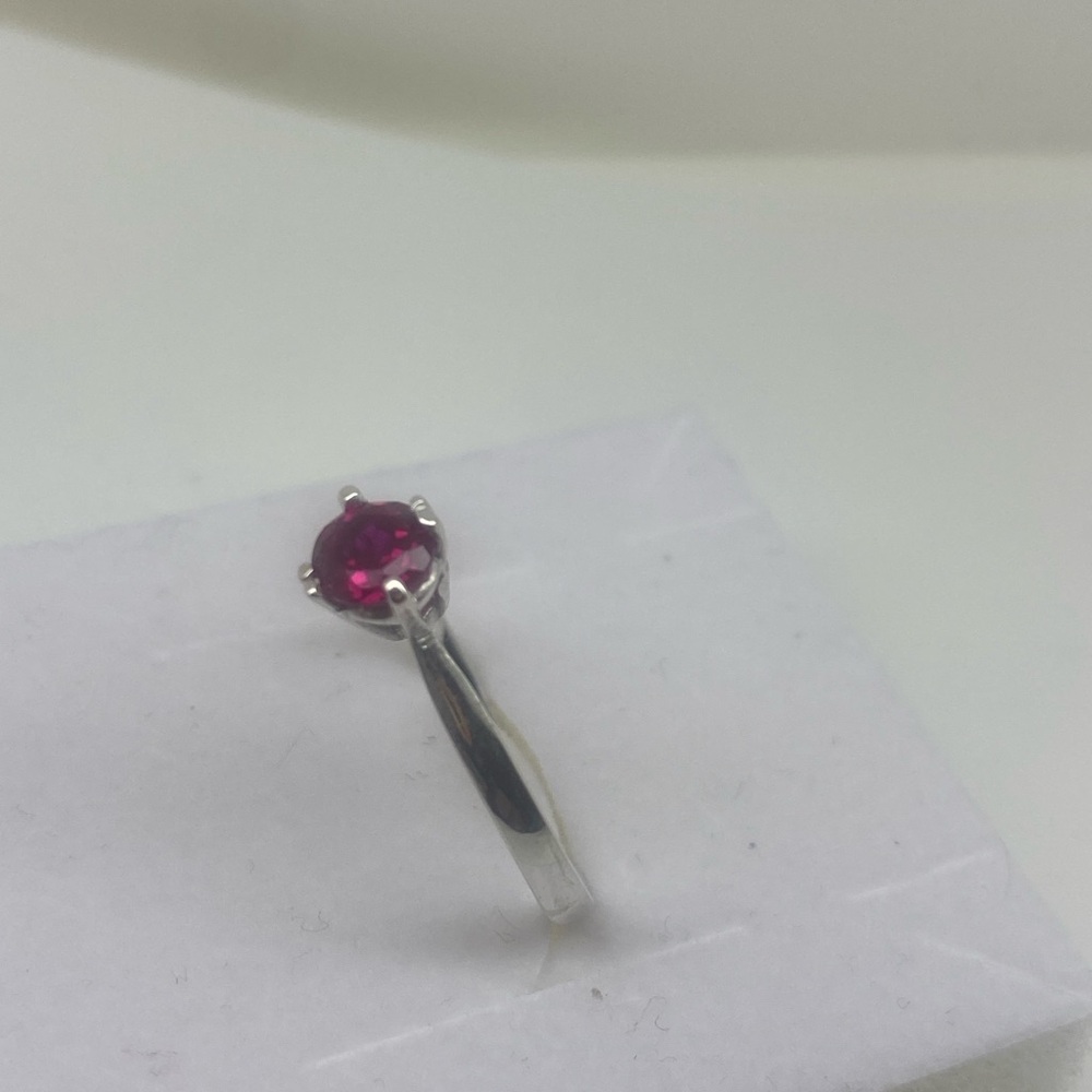 14k While Gold 0.50ct Ruby Solitaire Ring - image 5